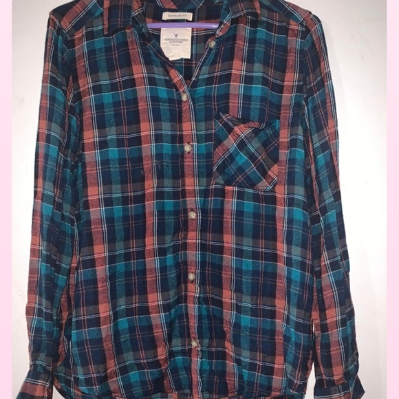 American Eagle sz Med Boyfriend Fit Plaid Button Down Shirt - Picture 3 of 5